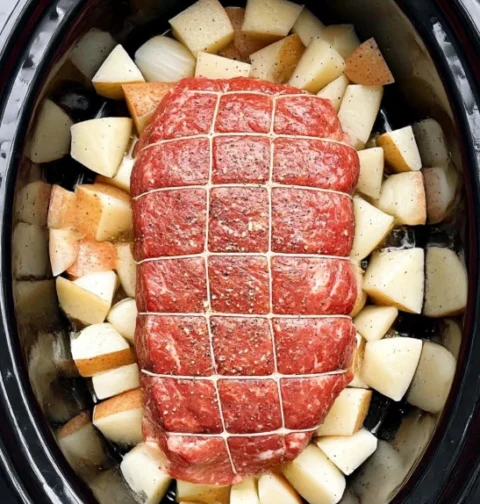 5ingredient Slow Cooker Chuck Roast