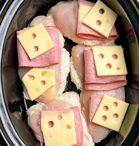 5ingredient Slow Cooker Chicken Cordon Bleu Bowtie Pasta