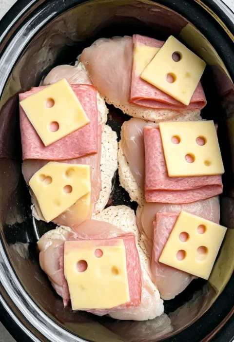 5ingredient Slow Cooker Chicken Cordon Bleu Bowtie Pasta