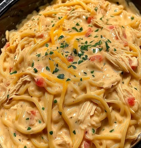 Creamy Crockpot Chicken Spaghetti