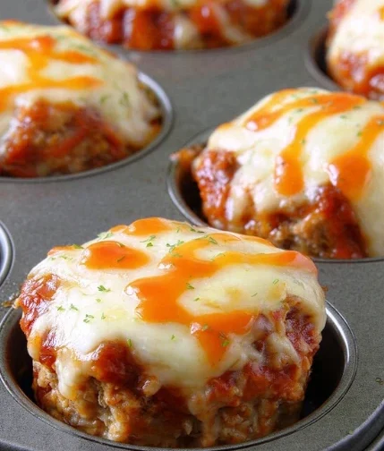 Low Carb Cheesy Chicken Mini Meatloaves