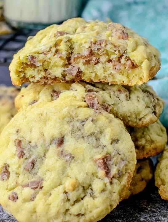 Melt Your Mouth Toffee Pecan Cookies