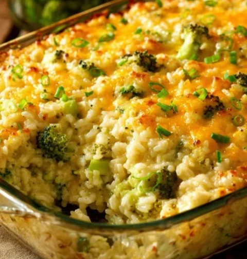 Ovenbaked Cheesy Broccoli Rice Casserole