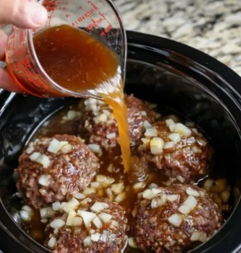 Beef Patties in Beef Broth