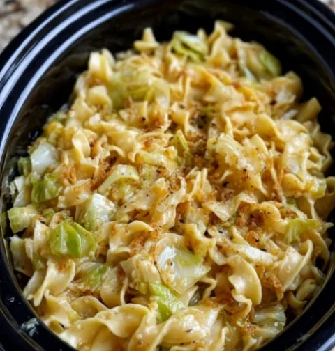 Butter Noodles with Cabbage