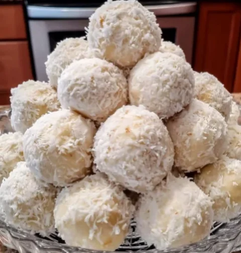 Simple Snow Balls Cookies