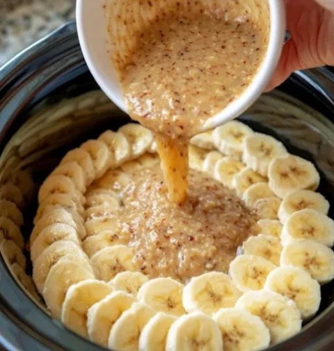Slow Cooker Banana Foster Cake