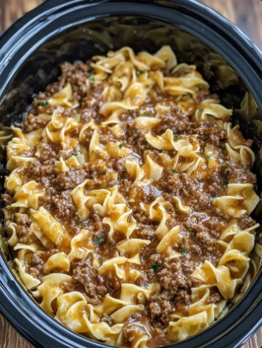 Slow Cooker Beef and Noodles