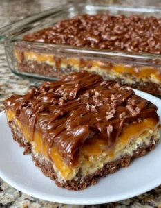 4-Ingredient Caramel Pretzel Bars