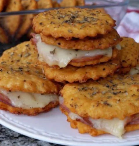Ritz Cracker Party Sandwiches